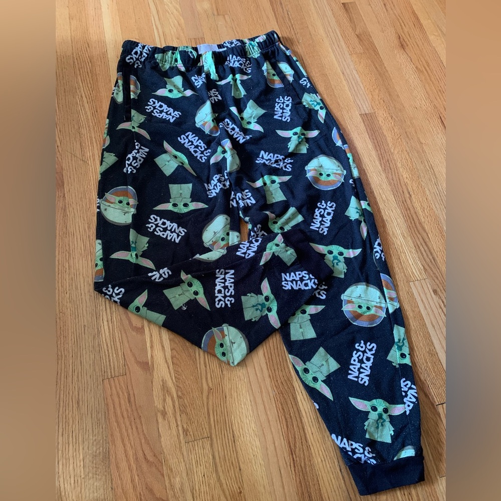 Women’s Star Wars Cute and Cozy Baby Yoda lounge pants